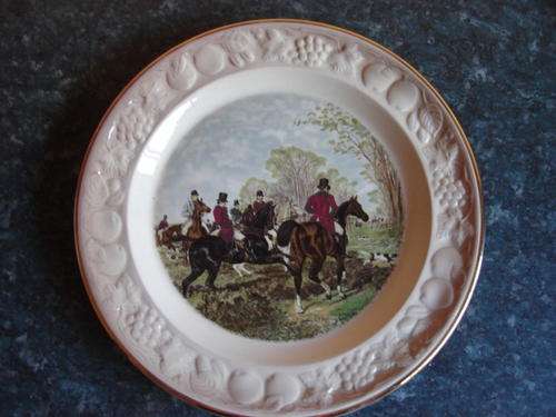 ROYAL WORCESTER-PALISSY- COLLECTORS PLATE